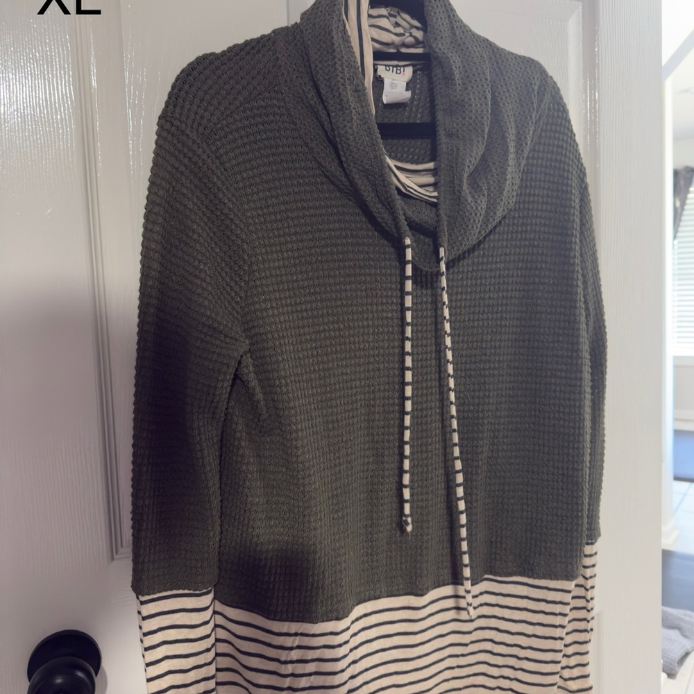 BiBi Green and White Cowl Neck Sweater with Textured Knit